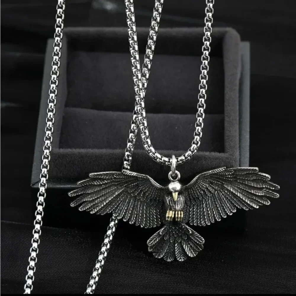 WINGED EAGLE PENDANT NECKLACE‎